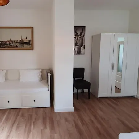 Pineapple - Dresdner Heide Mit Garten *