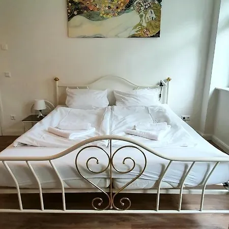 Appartement Pineapple Apartments Dresdner Heide mit Garten *