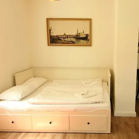 Pineapple - Dresdner Heide Mit Garten * 德累斯顿